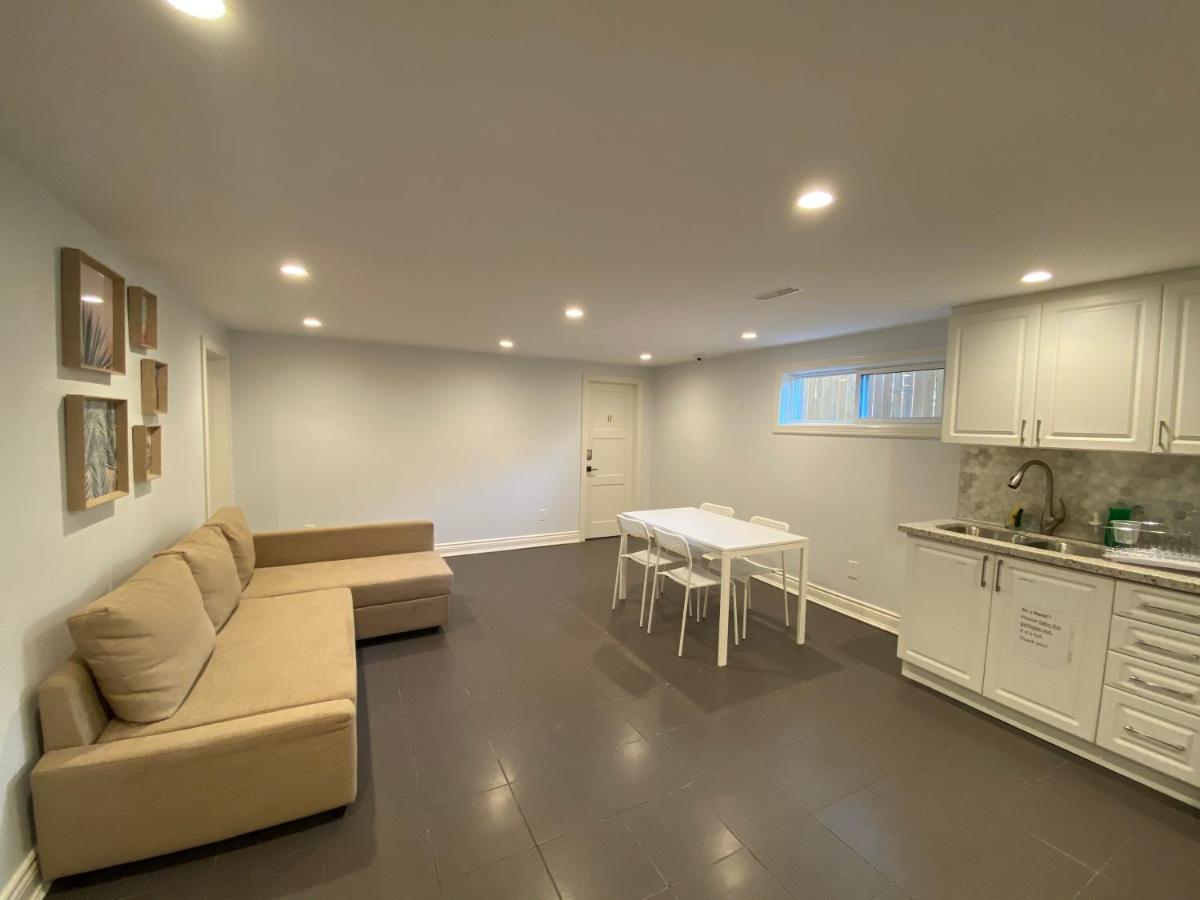 Yonge And Finch Subway !S Spacious And Modern Private Bd With Shared Bathroom Toronto Exteriör bild